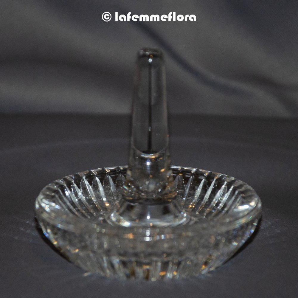 Cut Crystal Ring Holder